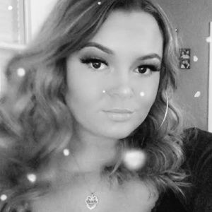 Meet your Posher, Cierra